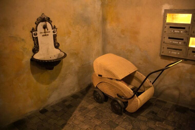 krakow-kazimierz-schindlers-factory-ghetto-guided-tour