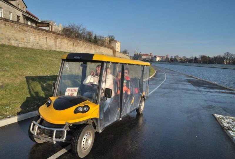 krakow-old-town-by-golf-cart-guided-tour-of-wawel-castle
