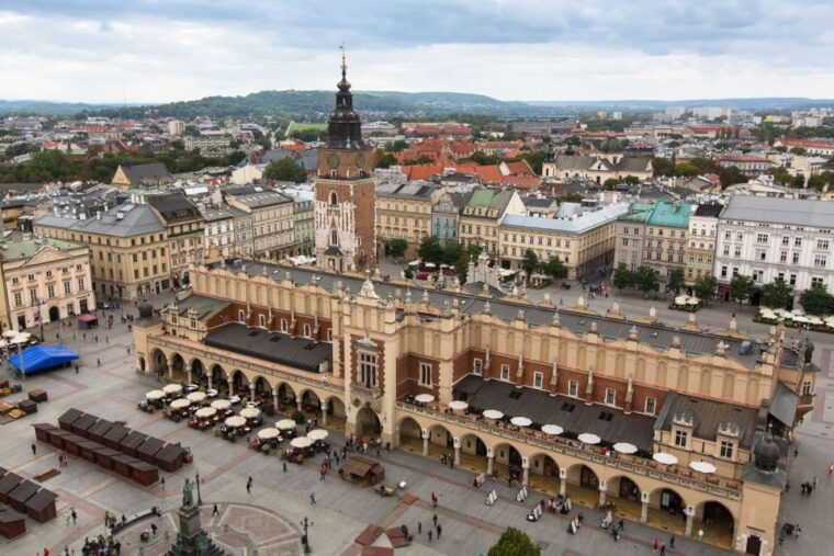 krakow-old-town-ghetto-and-kazimierz-golf-cart-tour
