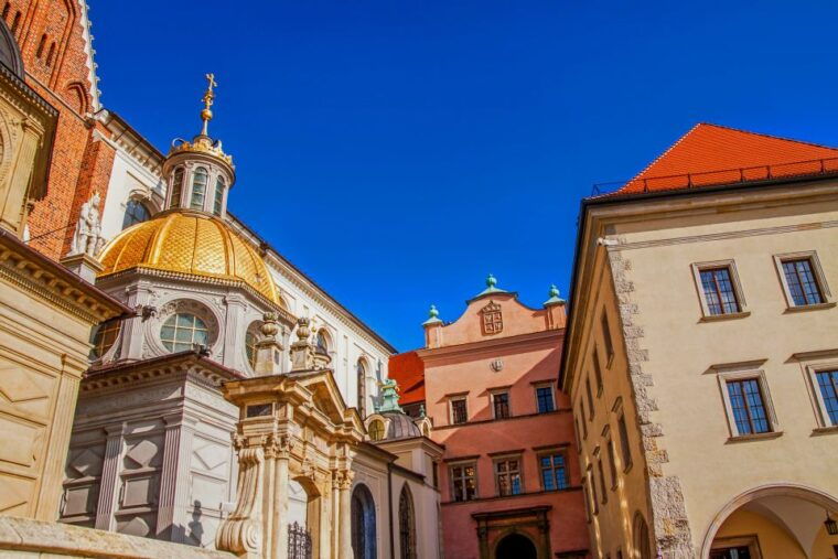 krakow-old-town-guided-walking-tour-2