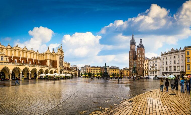 krakow-old-town-highlights-private-walking-tour