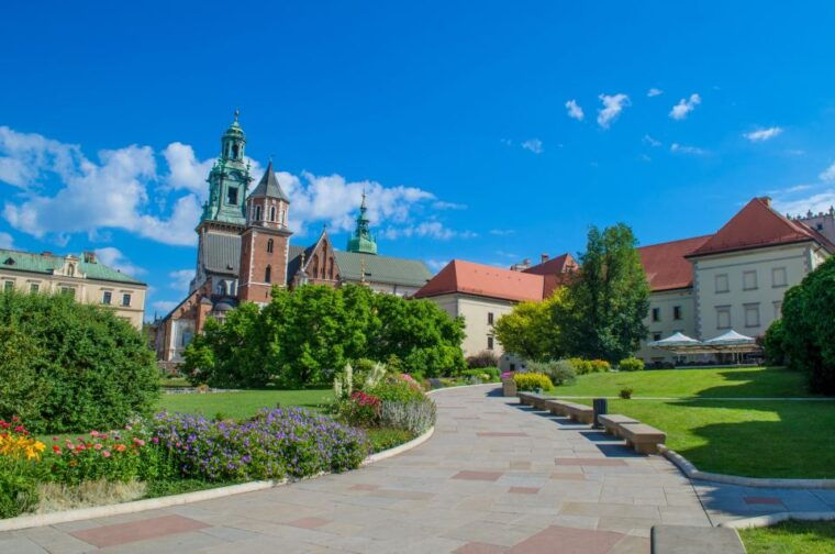 krakow-old-town-highlights-private-walking-tour