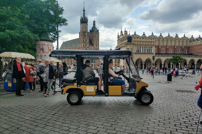 krakow-old-town-sightseeing-by-golf-cart-and-wawel-castle-guided-tour