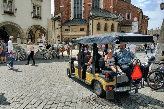 krakow-old-town-sightseeing-by-golf-cart-and-wawel-castle-guided-tour