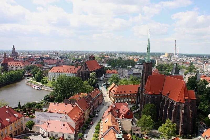 Krakow Private Day Trip to Wroclaw with Transport and Guide - Considerations and Practical Tips