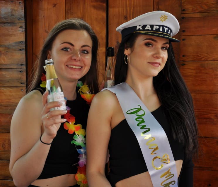 krakow-private-gondola-cruise-with-delicacies