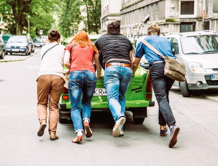 krakow-private-nowa-huta-adventure-tour-in-communist-cars