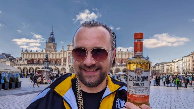 krakow-private-old-town-comedy-walk-with-a-crazy-guide
