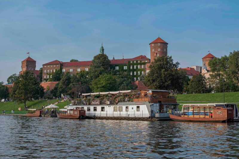 krakow-private-traditional-gondola-cruise