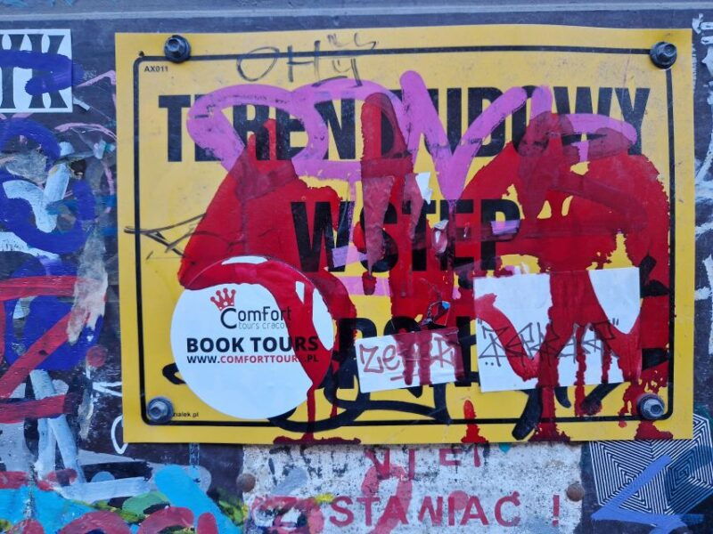 krakow-private-walking-tour-on-the-trail-of-street-art