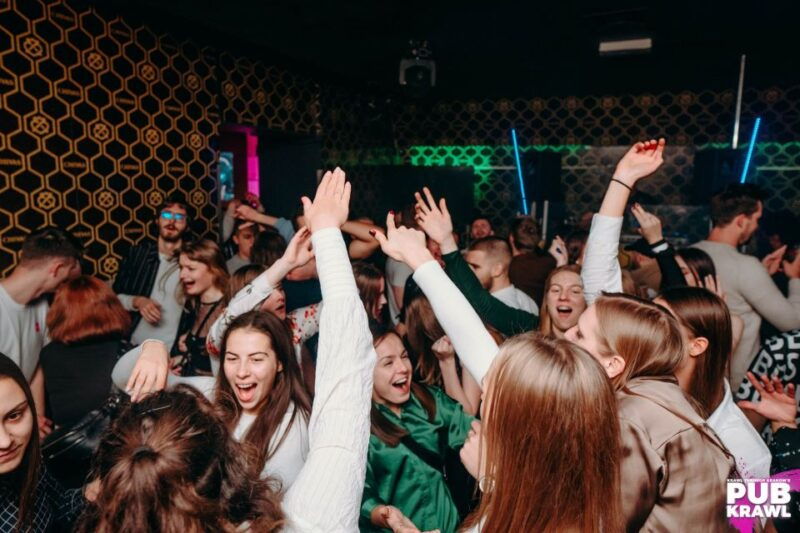 krakow-pub-crawl-with-shots-drinks-skip-the-line-entry