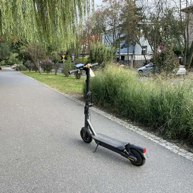 Krakow: Rent Premium Electric Scooter Segway G2 Max 12h/4h - Exploring Kraków on a Premium Electric Scooter