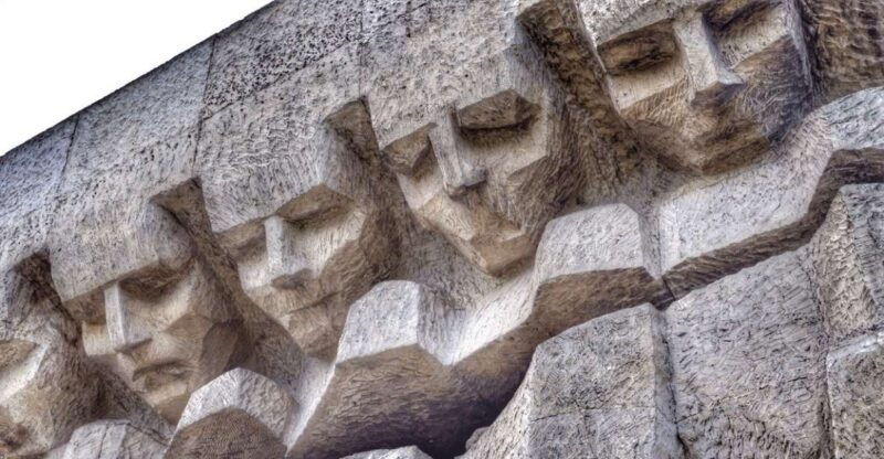 krakow-river-cruise-plaszow-concentration-camp-tour