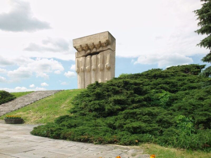 krakow-river-cruise-plaszow-concentration-camp-tour