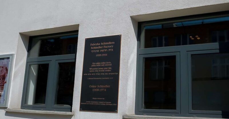 krakow-schindlers-factory-ghetto-guided-tour-3