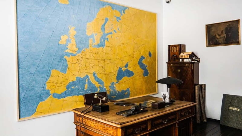 Krakow: Schindler's Factory Tour and Entrance Ticket - Introduction to the Tour