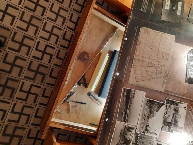 krakow-schindlers-factory-tour-with-entrance-ticket-2