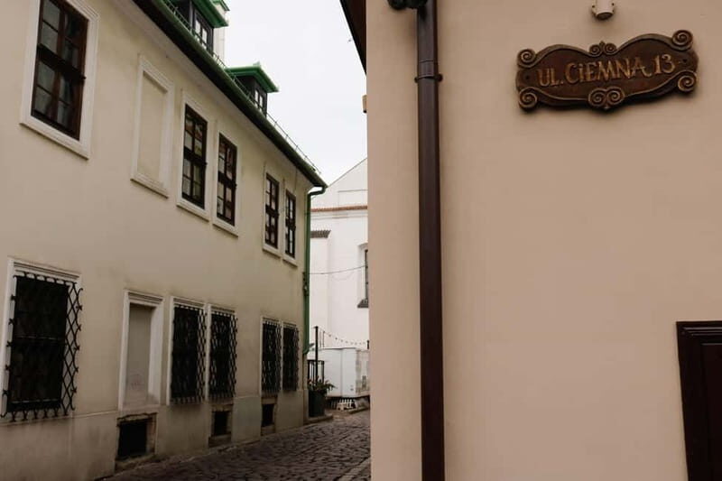 Krakow: Schindler's List Movie Locations & Factory Tour - Krakow: Schindlers List Movie Locations & Factory Tour