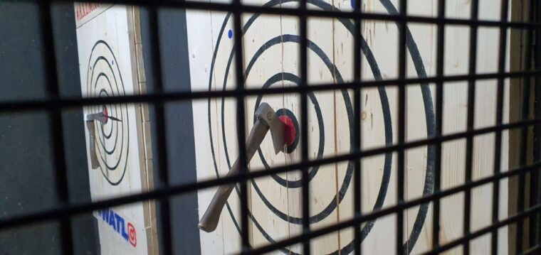 krakow-shurikens-kunais-knives-tomahawks-axes-shooting