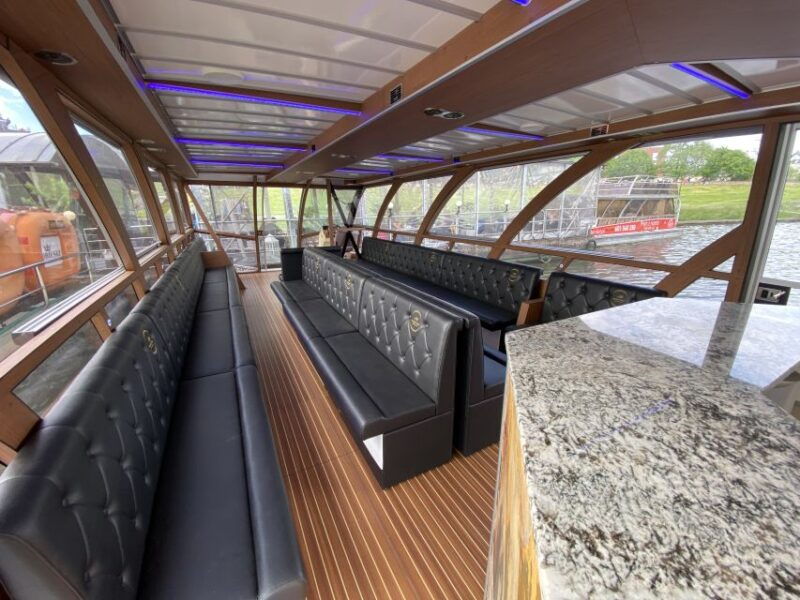 krakow-sightseeing-cruise-on-the-vistula-river-2