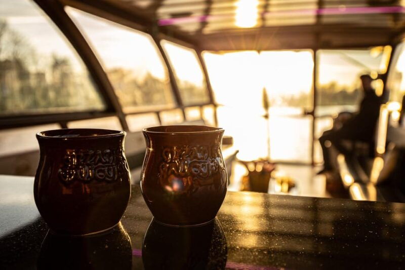 krakow-sightseeing-cruise-on-vistula-river-with-audio-guide