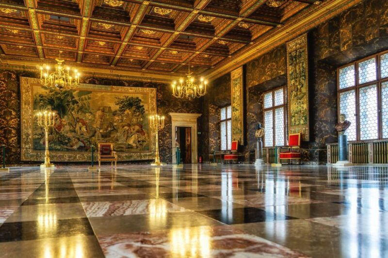 krakow-skip-the-line-wawel-castle-royal-apartments-tour