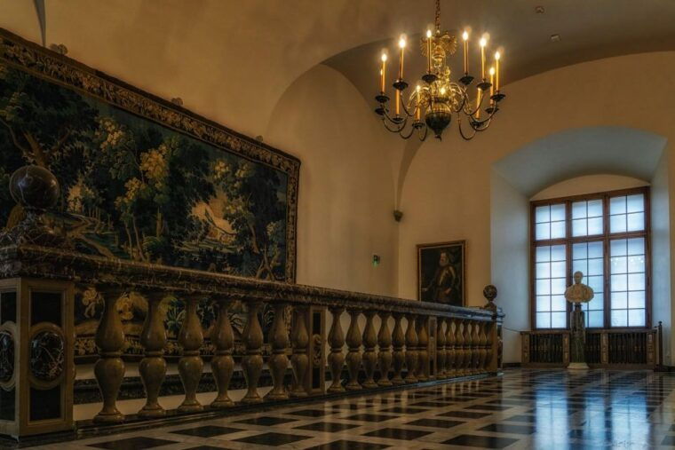 krakow-skip-the-line-wawel-castle-royal-apartments-tour