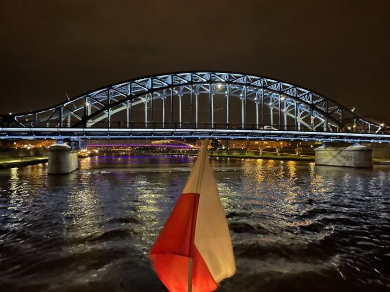 krakow-vistula-night-cruise-by-gondola-w-audio-commentary