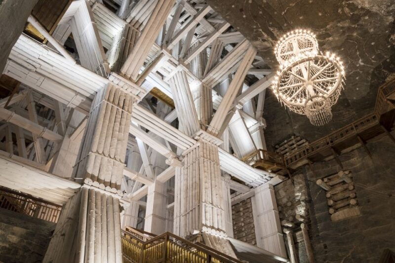 krakow-vistula-river-cruise-and-wieliczka-salt-mine-tour