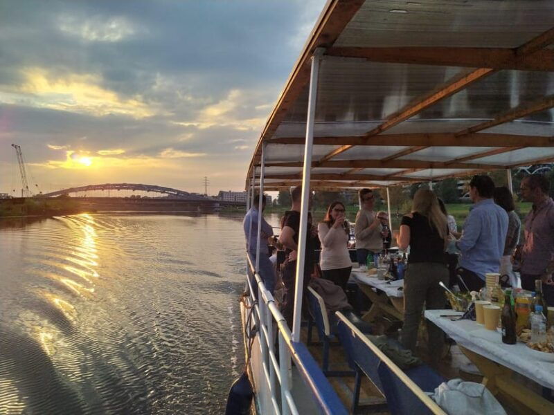 krakow-vistula-river-cruise-with-historical-views