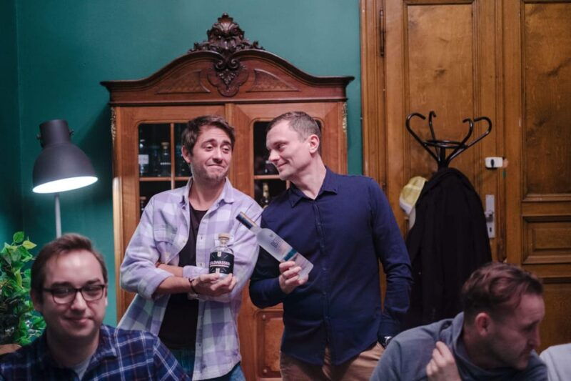 krakow-vodka-tasting-in-hidden-bar