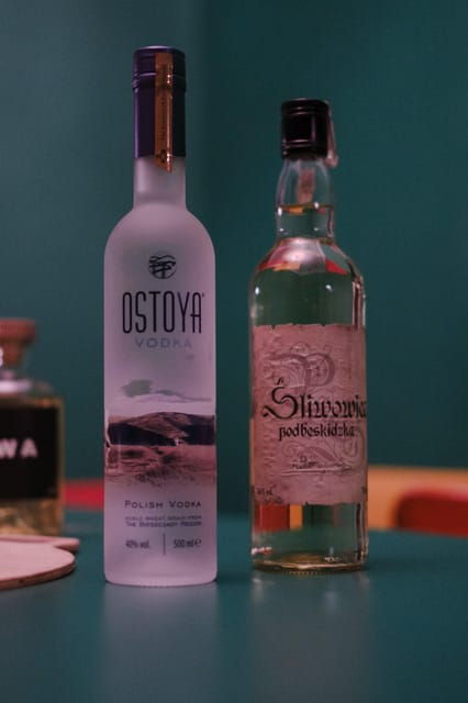 krakow-vodka-tasting-in-hidden-bar
