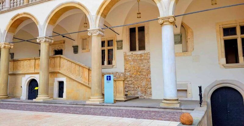 krakow-wawel-castle-and-cathedral-guided-tour-2