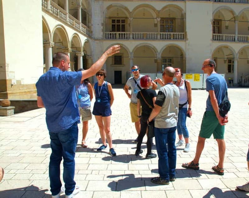 Krakow: Wawel Castle and Cathedral Guided Tour - A Closer Look at the Wawel Experience