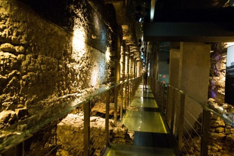 krakow-wawel-castle-cathedral-rynek-underground-lunch