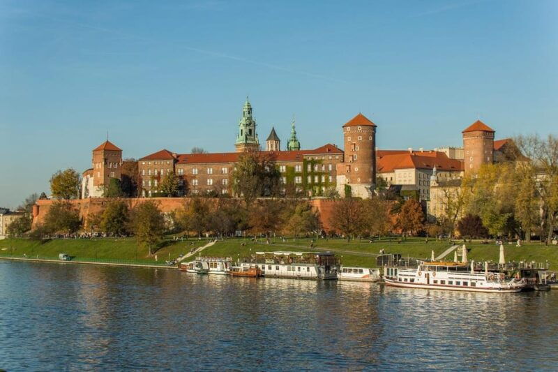 krakow-wawel-castle-cathedral-with-salt-mine-tour-lunch