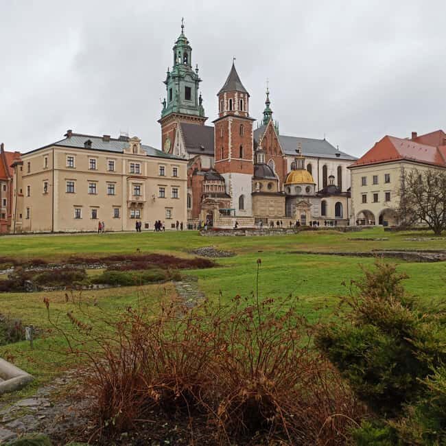 Krakow: Wawel Cathedral Guided Tour in Dutch - Krakow: Wawel Cathedral Guided Tour in Dutch — A Detailed Inspection