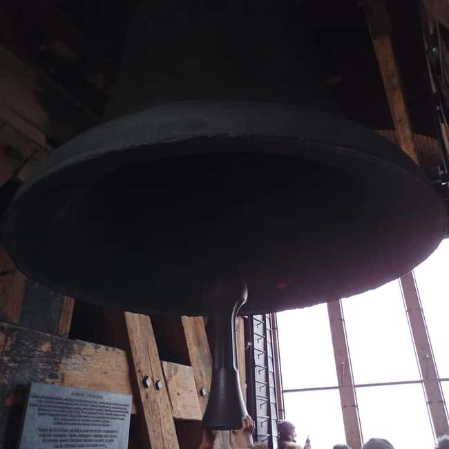 Krakow: Wawel Cathedral Guided Tour in Dutch - Key Points