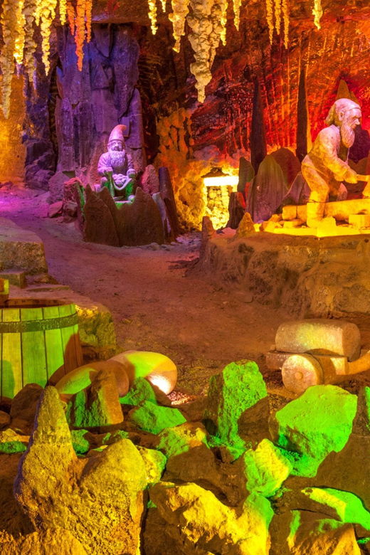 krakow-wieliczka-salt-mine-and-auschwitz-birkenau-tour