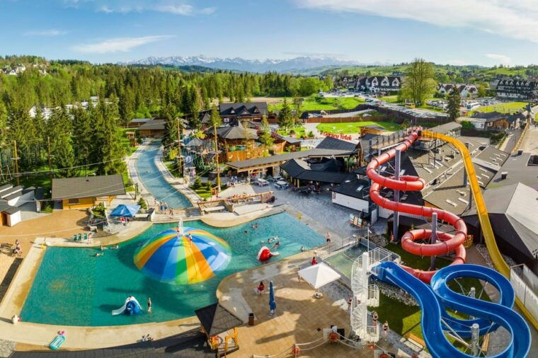krakow-zakopane-cable-car-vodka-cheese-hot-springs-tour