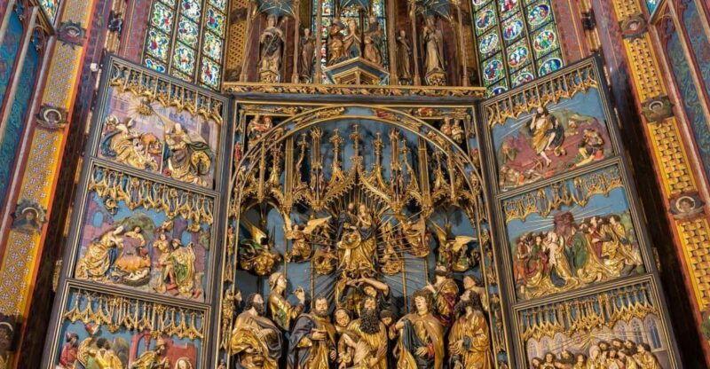 krakows-old-town-quick-review-st-marys-basilica-visit