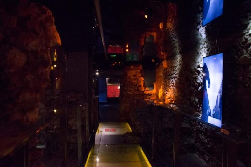 krakows-rynek-underground-museum-tour-with-ticket-and-guide