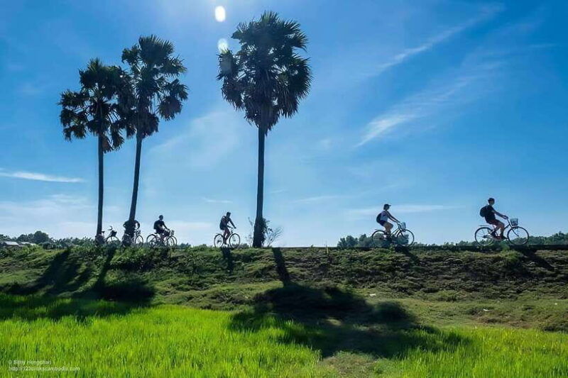 kratie-koh-trong-island-cycle-tour-with-snacks