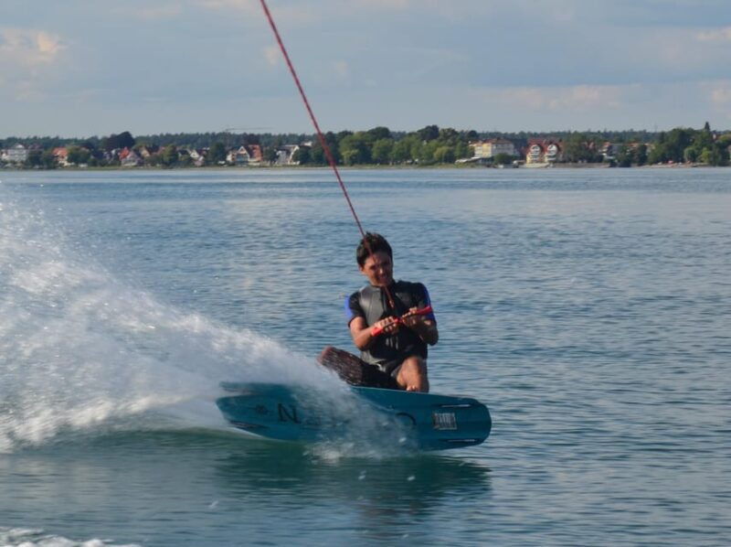 kressbronn-exciting-wakeboard-experience