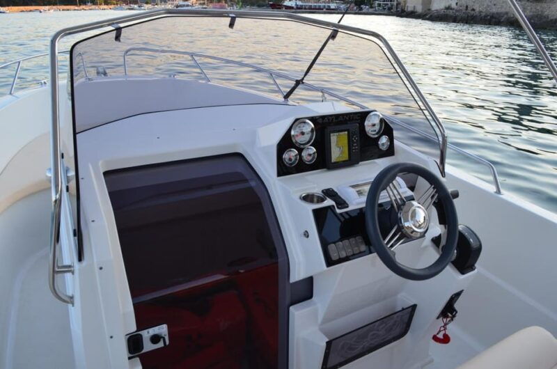 krk-rent-a-boat-atlantic-670-open-410kk