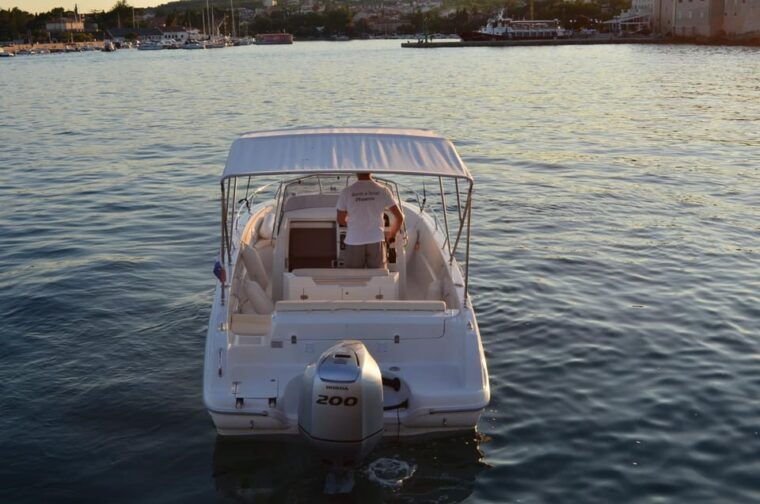krk-rent-a-boat-atlantic-670-open-410kk