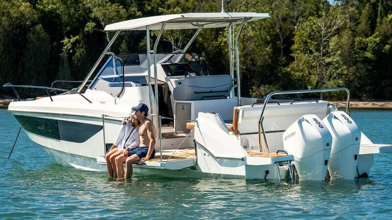 Krk: Rent a boat Beneteau Flyer 9 - Why Choose the Beneteau Flyer 9 Boat Rental?