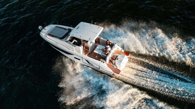 Krk: Rent a boat Beneteau Flyer 9 - Who Is This Experience Best For?