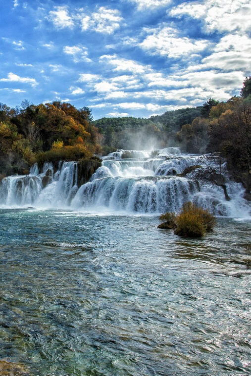 krka-waterfalls-group-tour-from-split