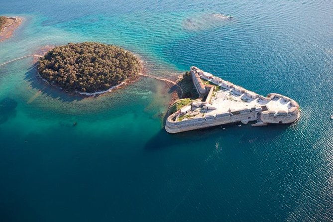 krka-waterfalls-sibenik-primosten-private-speedboat-tour